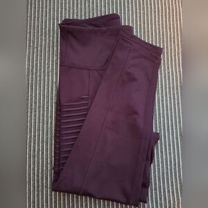 Bally total fitness capry legging size L plum